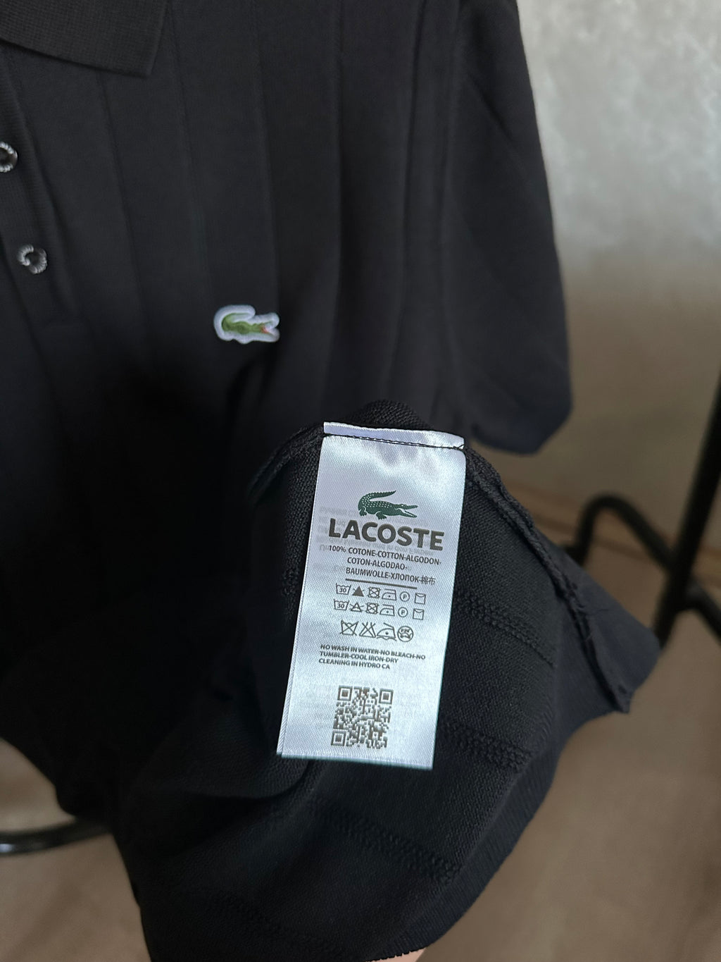 LACOSTE Majica na kragnu (Crna)