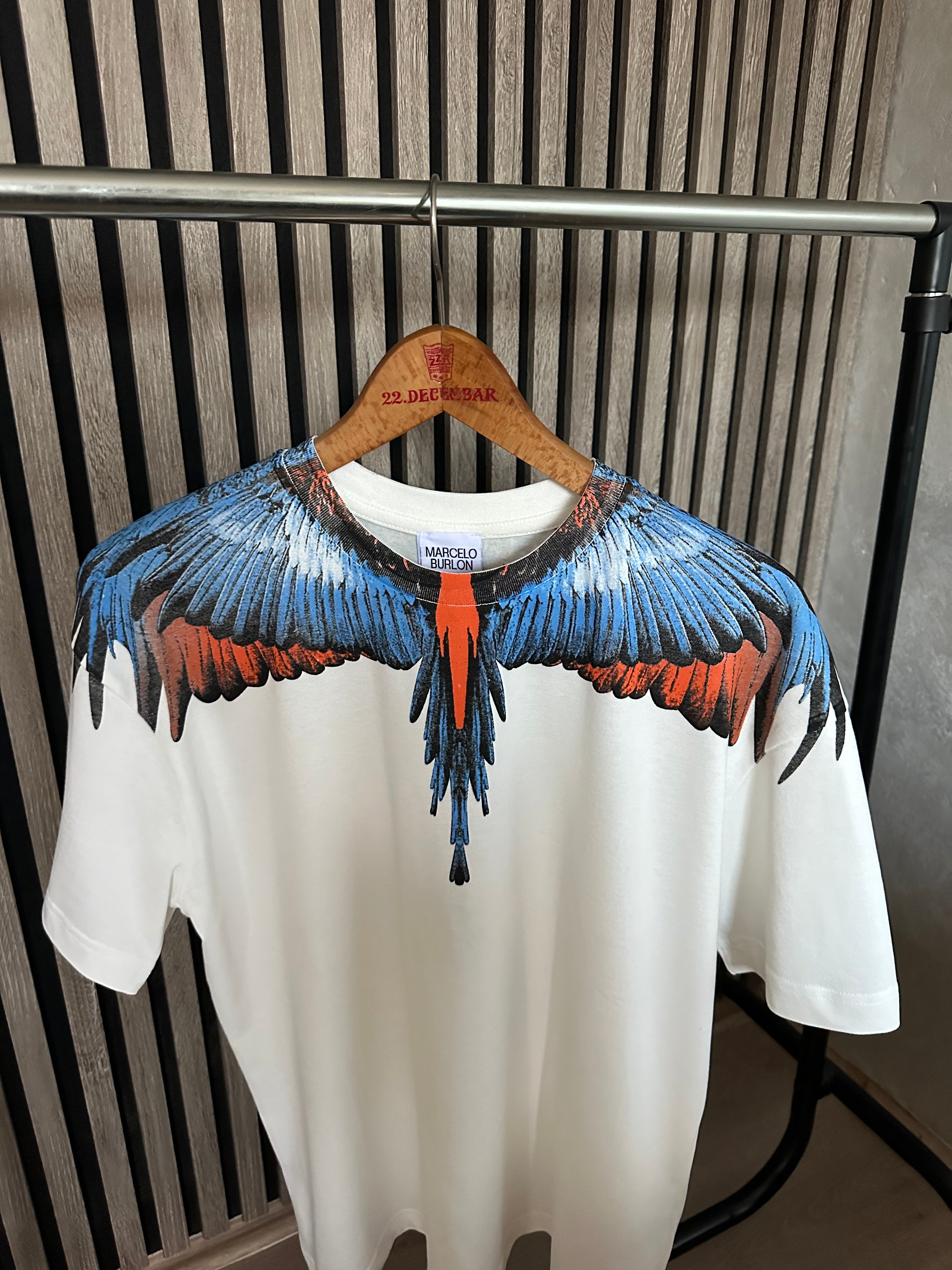 Marcelo Burlon majica (plavo-narandžasta)