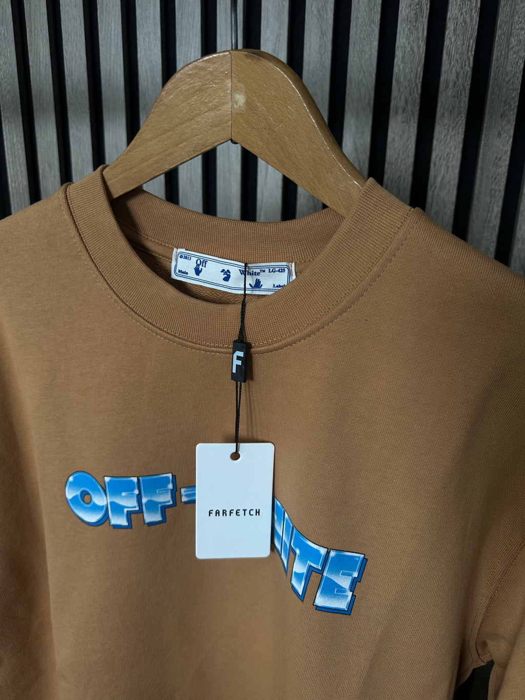 OFF-WHITE Bež Duks