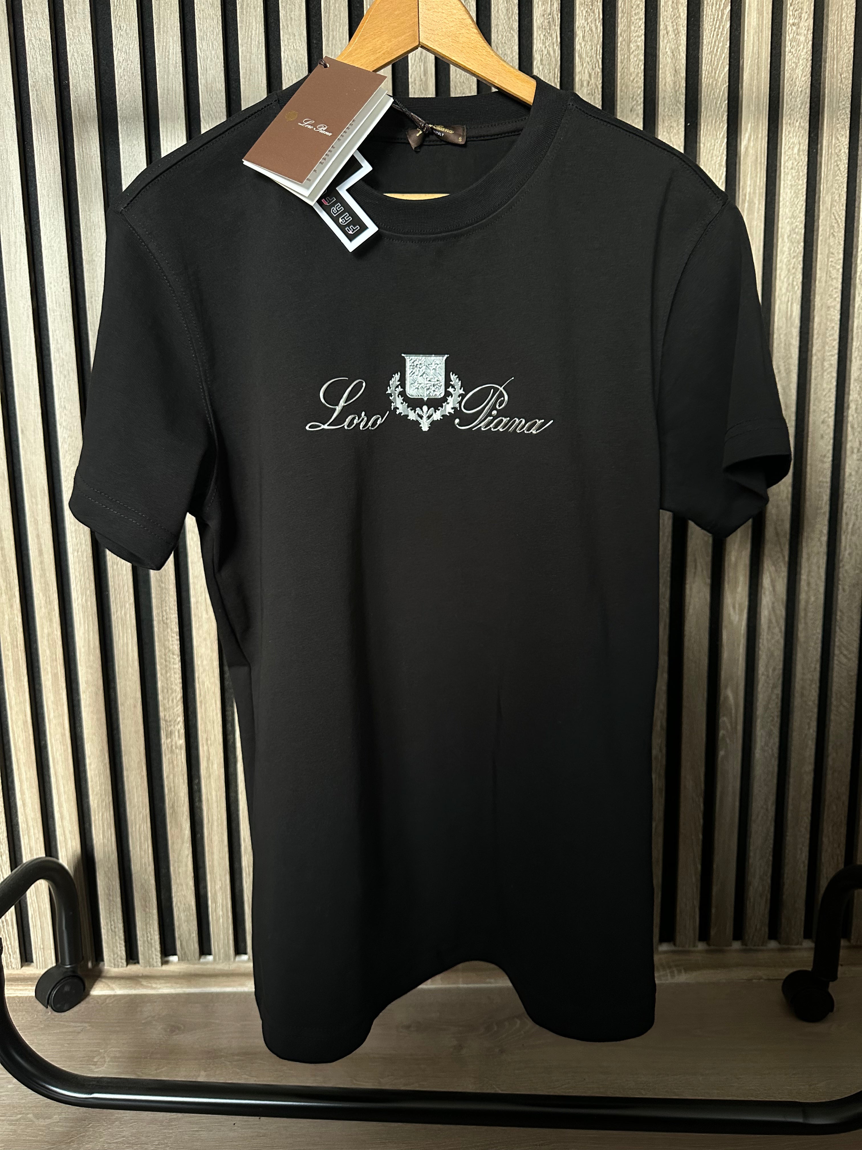 Loro Piana Crna Majica