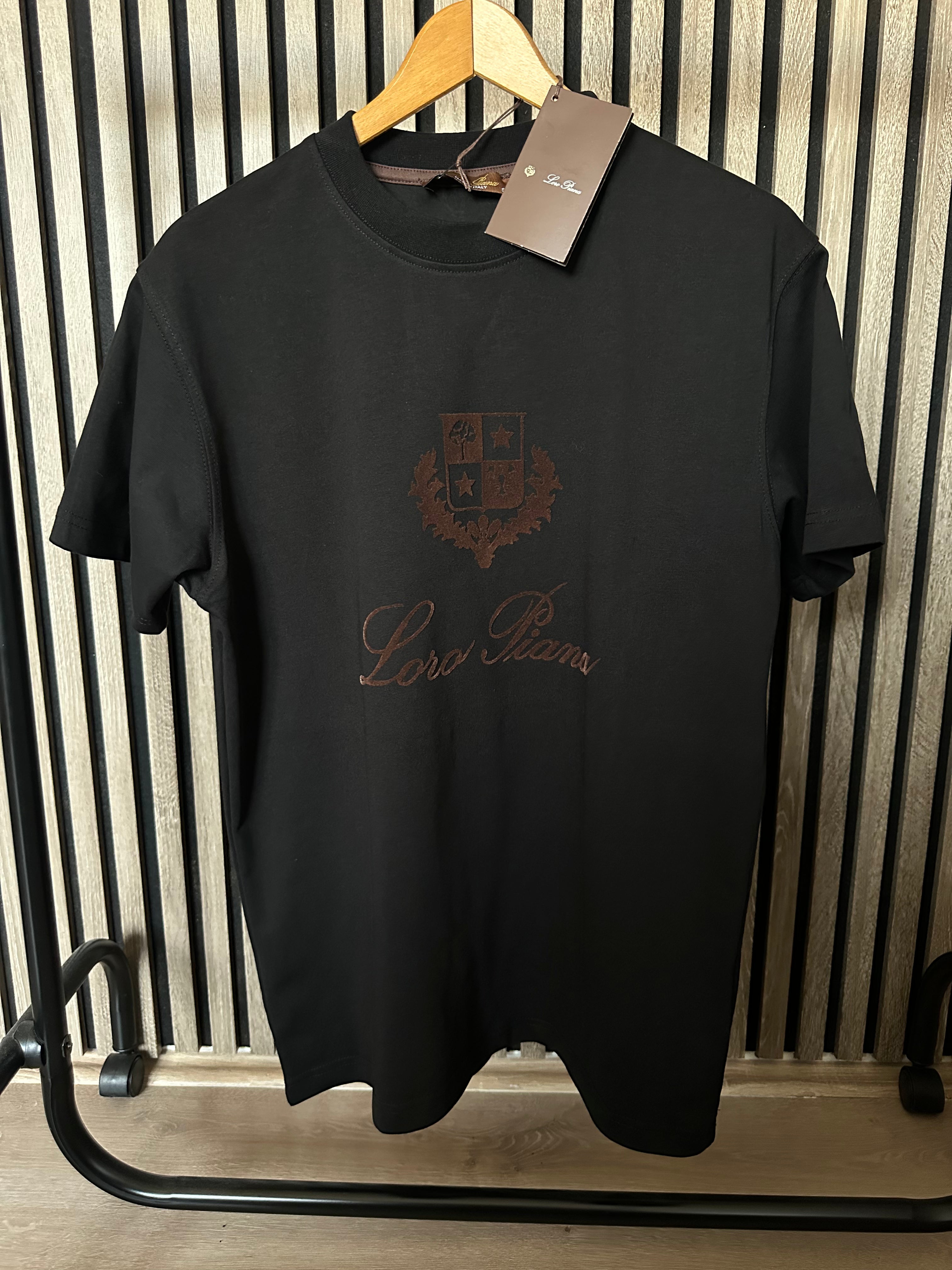 Loro Piana Crna Majica