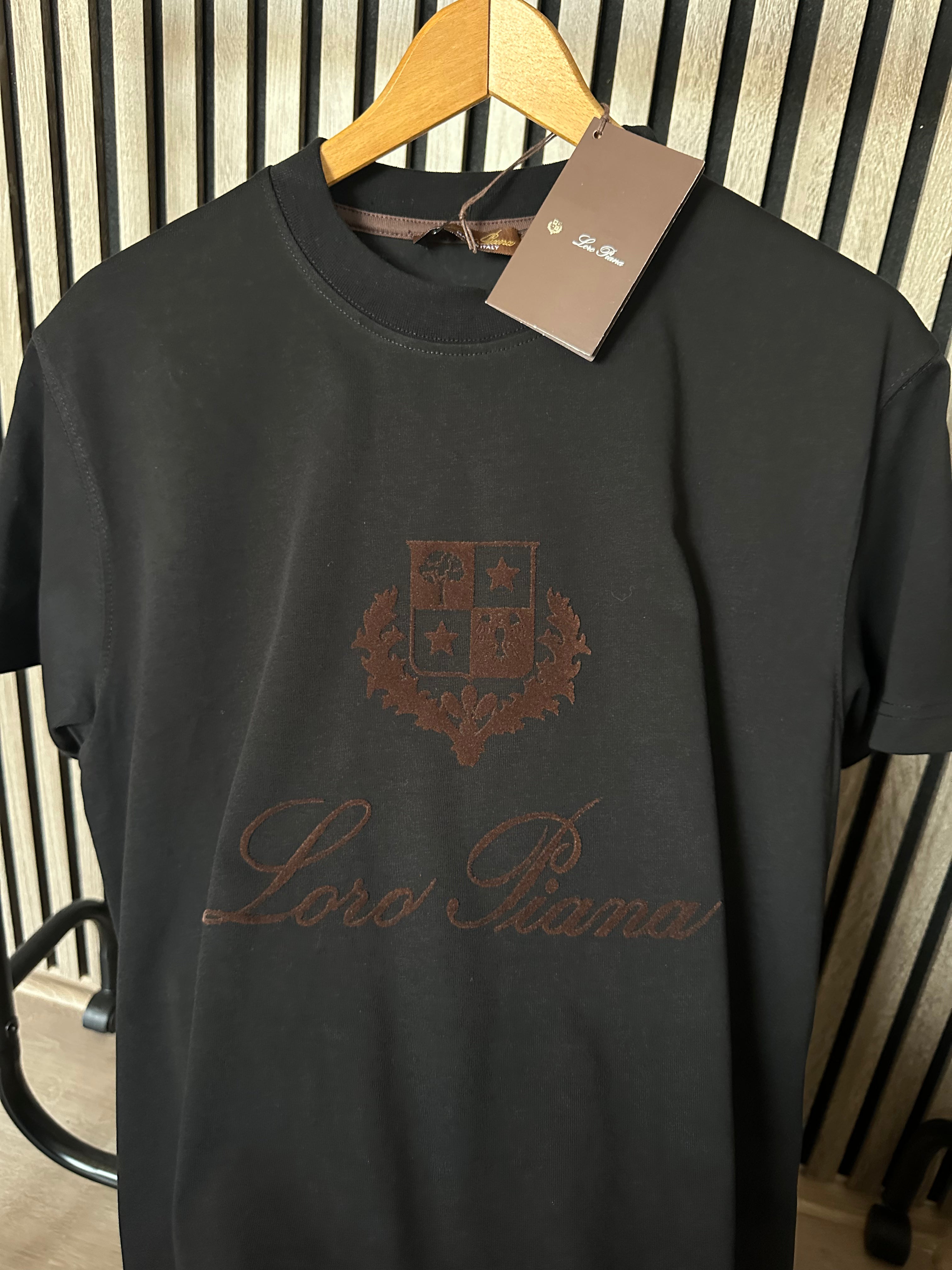 Loro Piana Crna Majica